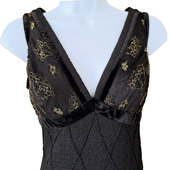 NEW ST. JOHN Evening Black Knit Cocktail Dress Gold Lace V-neck Sz 2 $1495 - Picture 6 of 12